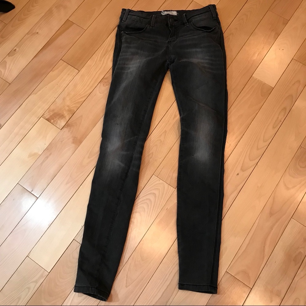 Free People Distressed Skinny Gray Black Jeans 26 - Picture 2 of 8